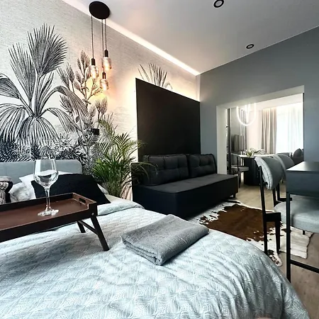 Апартаменты Szewska ~ 200m Main Square ~ Self Check-in 20h Вроцлав