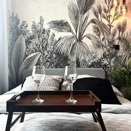 Апартаменты Szewska ~ 200m Main Square ~ Self Check-in 20h *