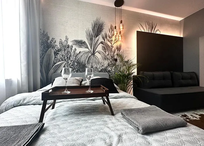 Szewska ~ 200m Main Square ~ Self Check-in 20h *