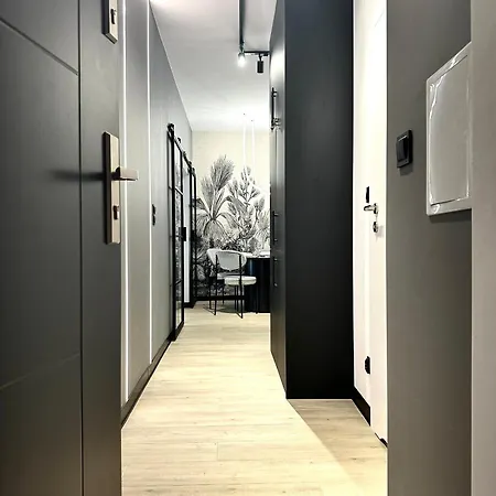 Apartment Szewska ~ 200m Main Square ~ Self Check-in 20h *