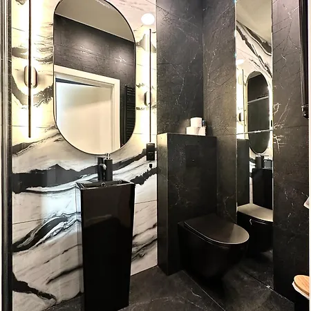 Szewska ~ 200m Main Square ~ Self Check-in 20h *