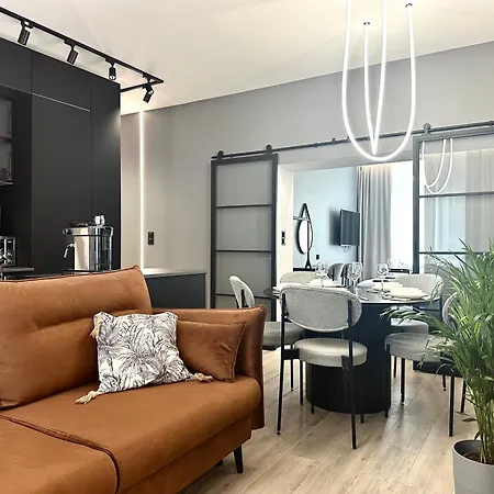 Apartment Szewska ~ 200m Main Square ~ Self Check-in 20h