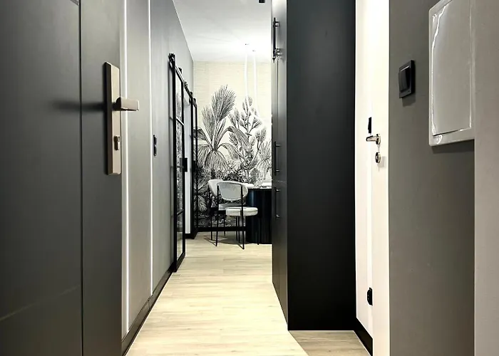 Apartment Szewska ~ 200m Main Square ~ Self Check-in 20h *